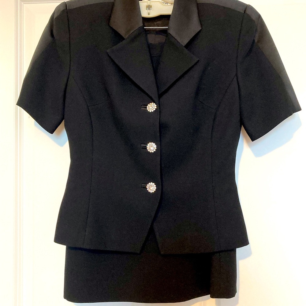 Albert Nipon summer cocktail suit